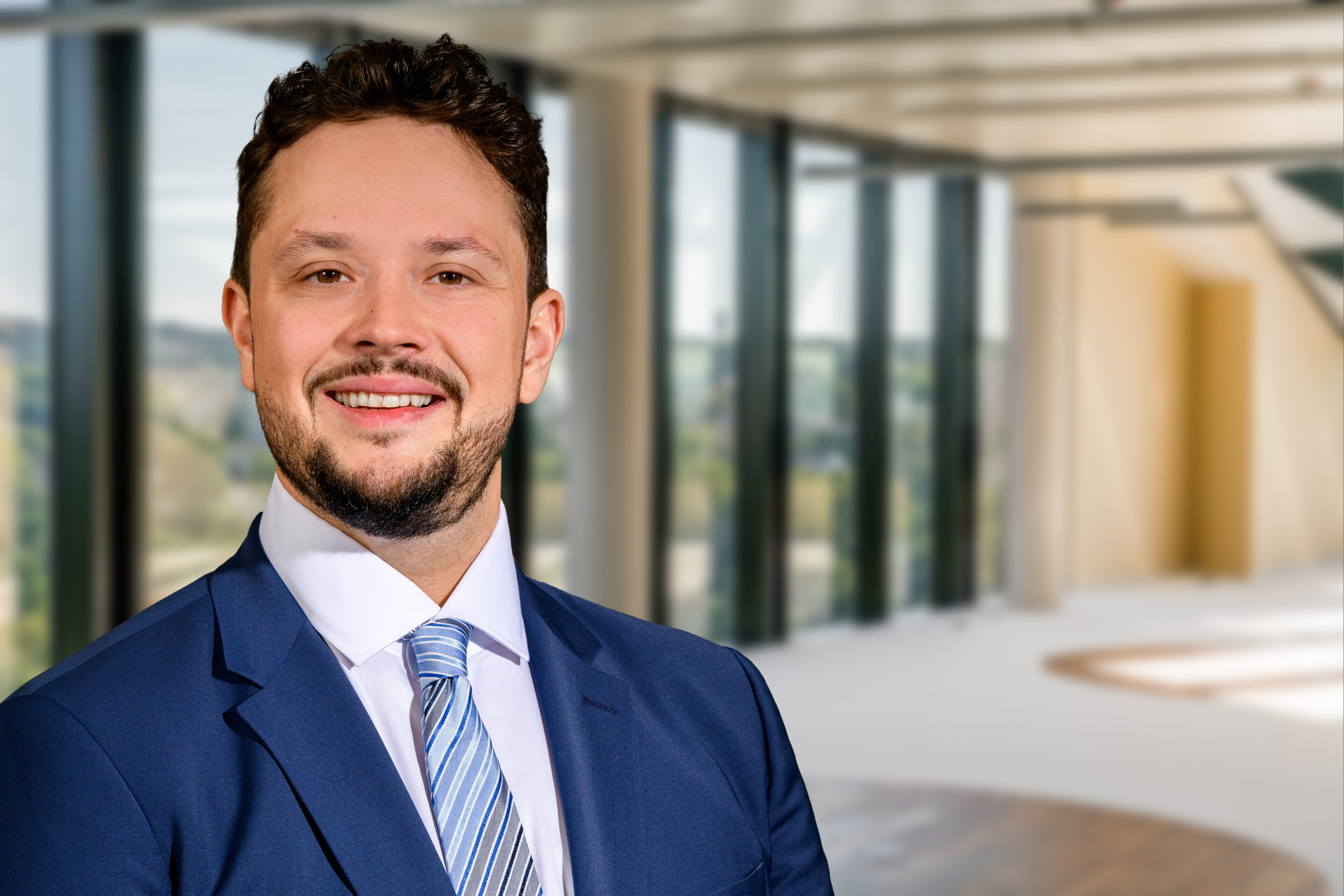 Carsten Breuer - Bankkaufmann (IHK) Kaufmann für Versicherungen und Finanzen (IHK)